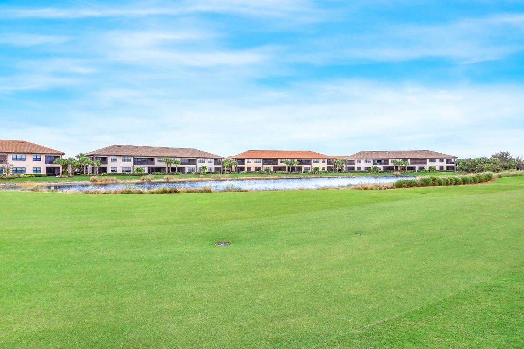 9378 Pocida Ct Unit 103, Naples, FL 34119