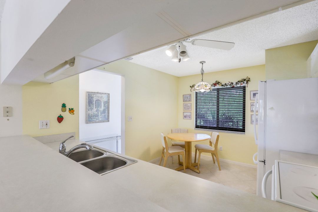 5784 Deauville Cir #B-302, Naples, FL 34112