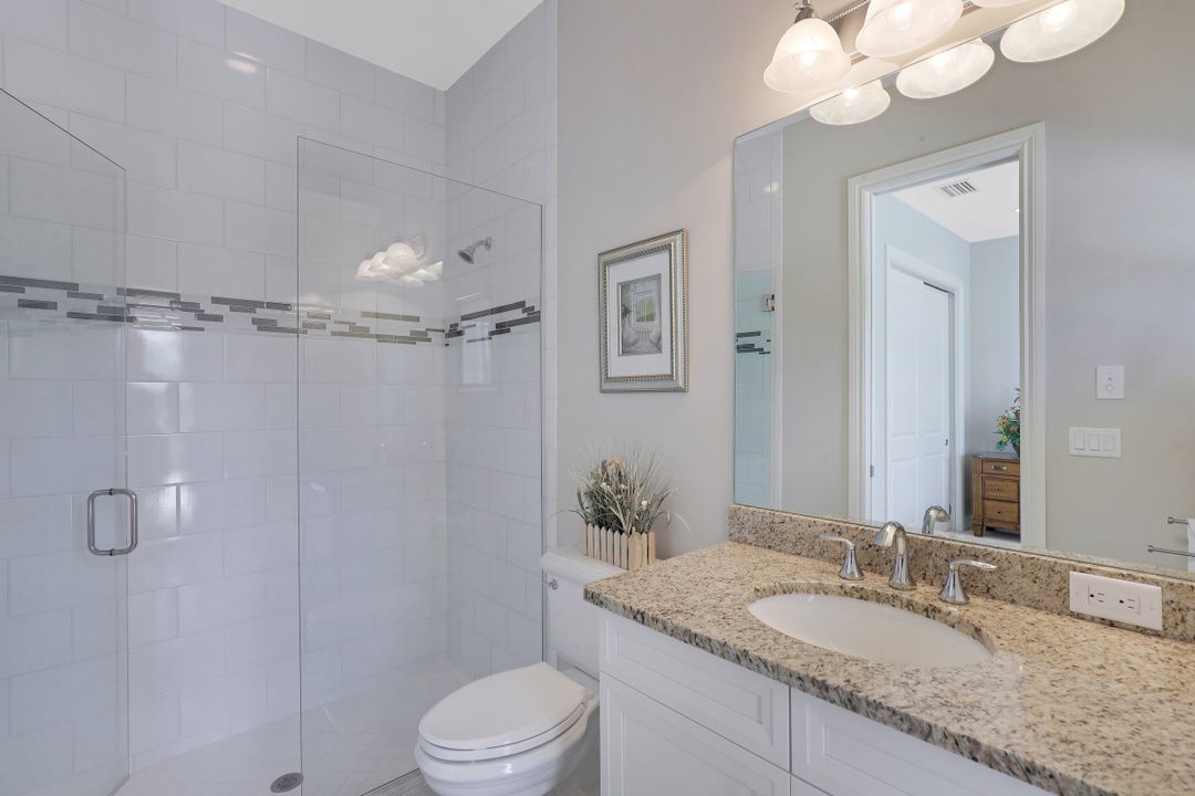 6587 Barbera Ln, Naples, FL 34113