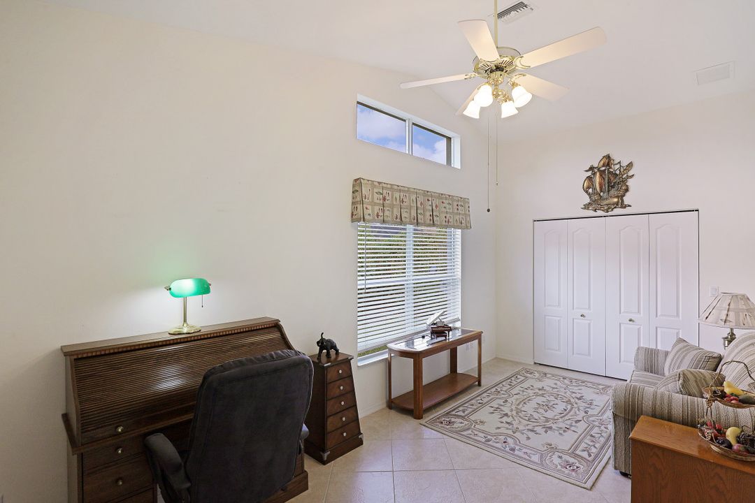 511 Ibis Way, Naples, FL 34110