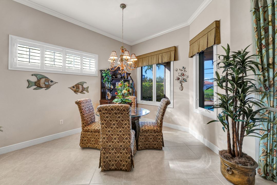 6000 Hammock Isles Cir, Naples, FL 34119