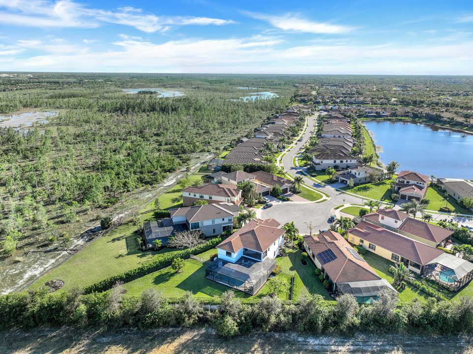 2827 Thunder Bay Circle, Naples, FL 34119