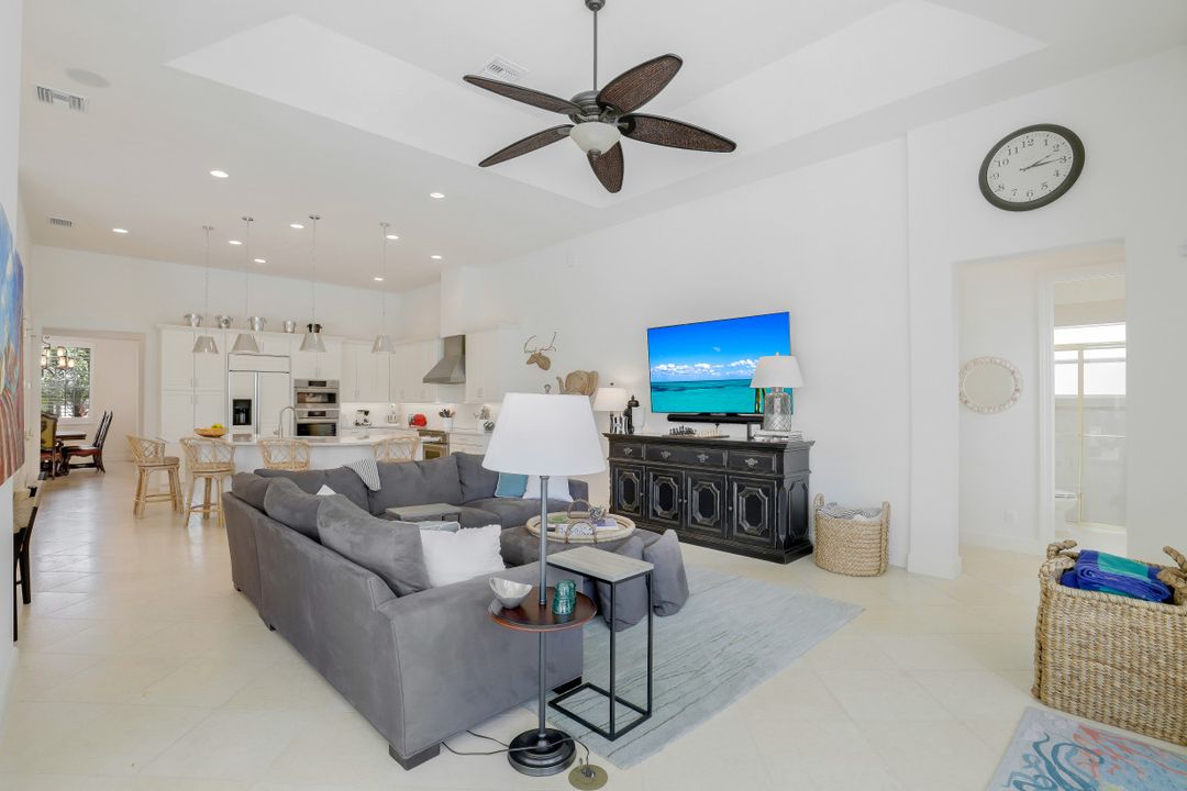 5666 Sago Ct, Naples, FL 34119