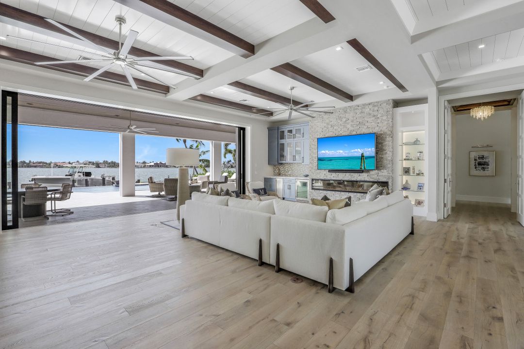 680 S Barfield Dr, Marco Island, FL 34145