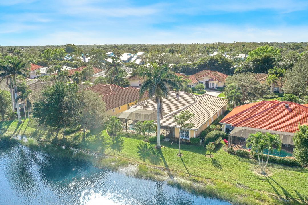 4899 Rustic Oaks Cir, Naples, FL 34105