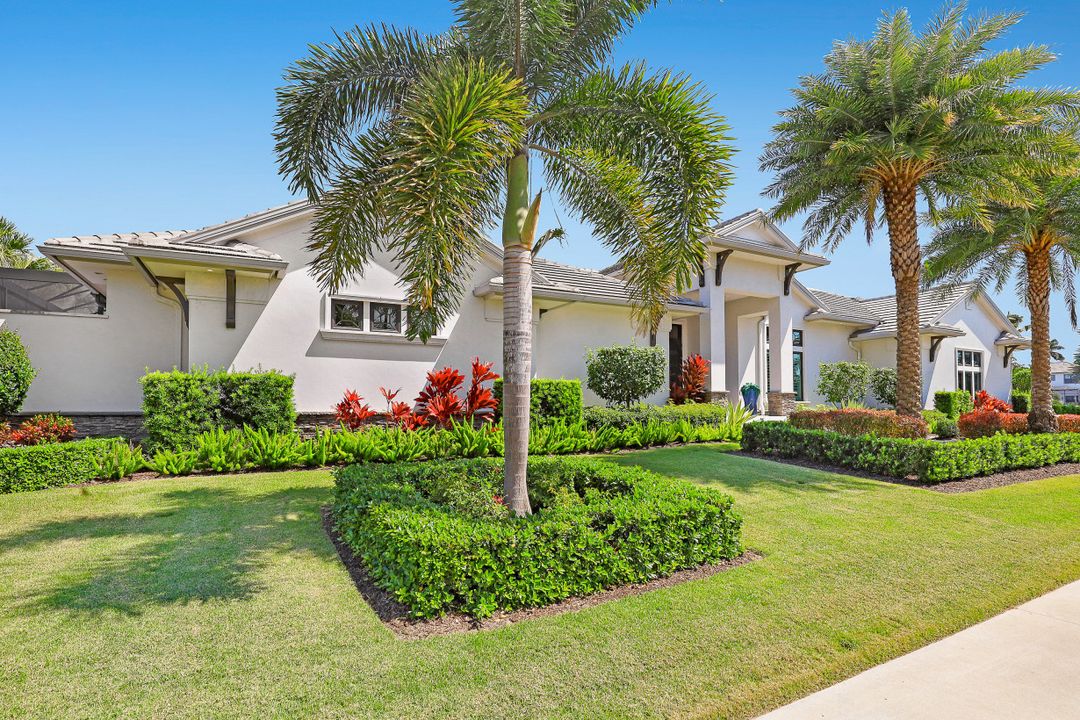 1800 Menorca Ct, Marco Island, FL 34145