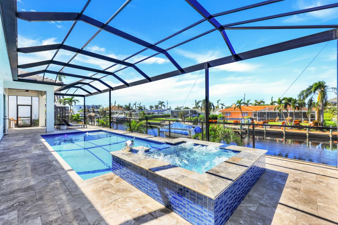 5332 Malibu Ct, Cape Coral, FL 33904