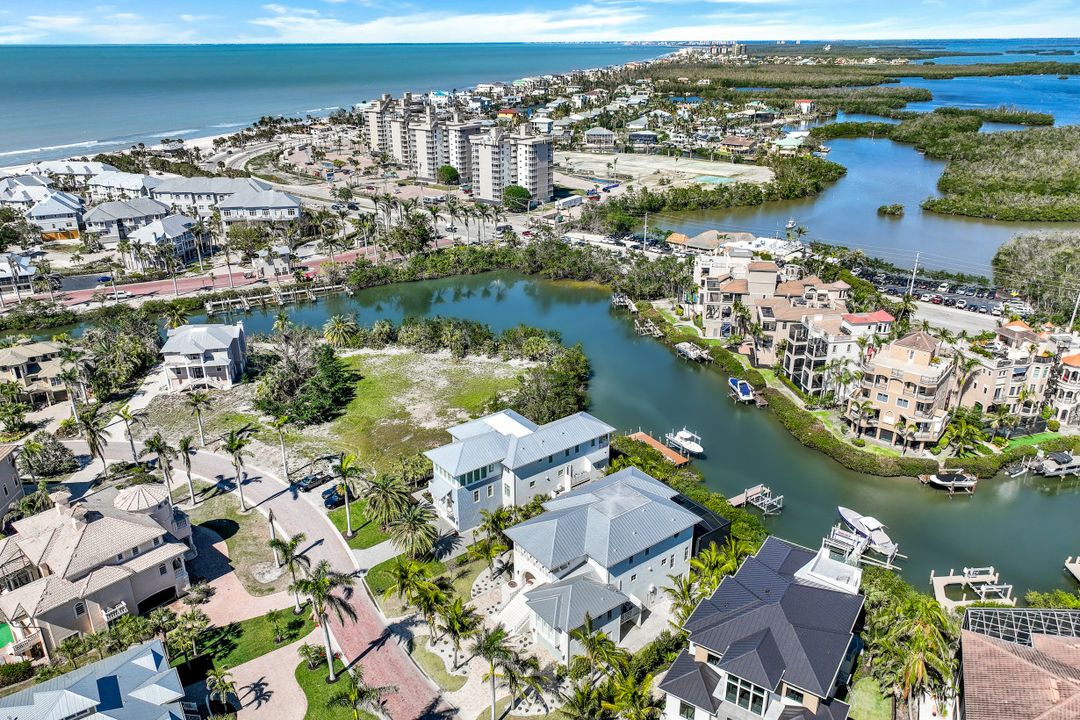 179 Topanga Dr, Bonita Springs, FL 34134