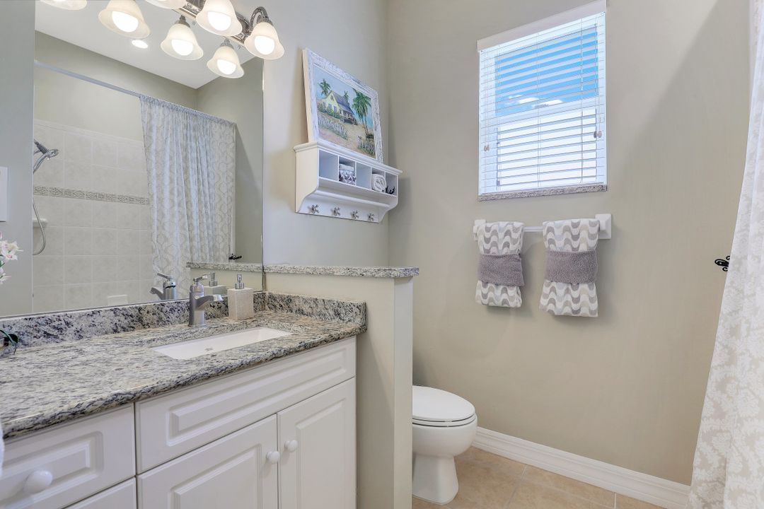 2717 SW 37th St, Cape Coral, FL 33914