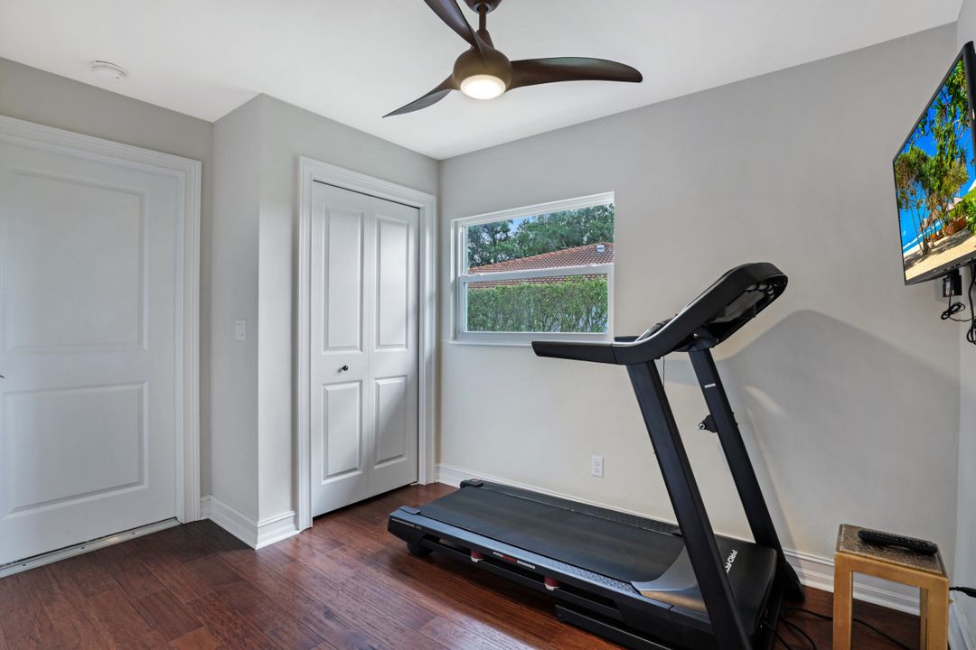 299 Mel-Jen Dr, Naples, FL 34105