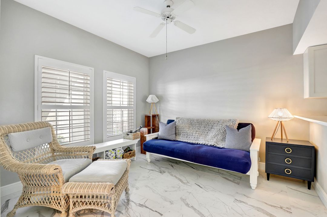 5897 Chanteclair Dr #314, Naples, FL 34108