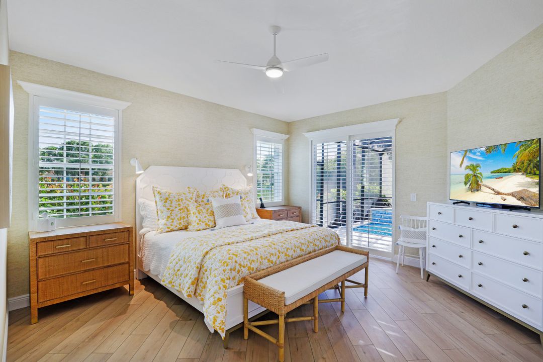 10304 Cape Roman Rd, Bonita Springs, FL 34135