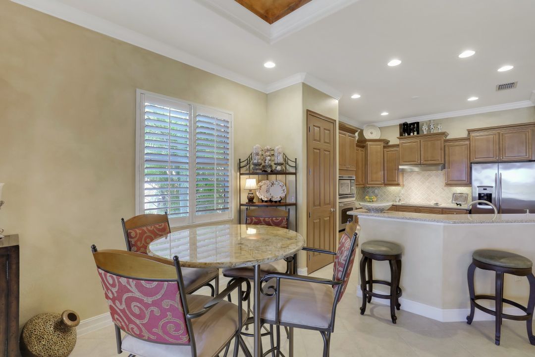 10327 Gator Bay Ct, Naples, FL 34120