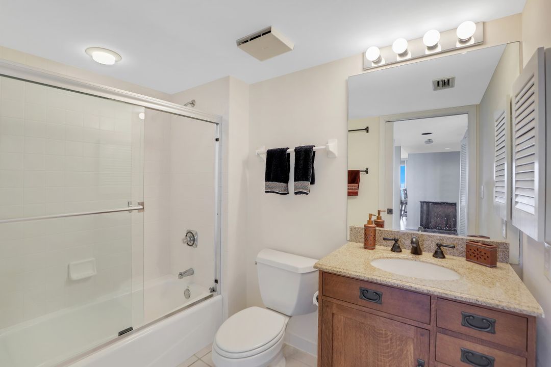 6585 Nicholas Blvd #1405, Naples, FL 34108