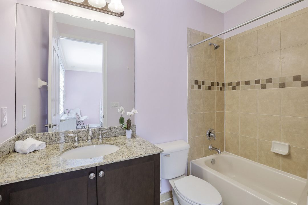 3896 Gibralter Dr, Naples, FL 34119