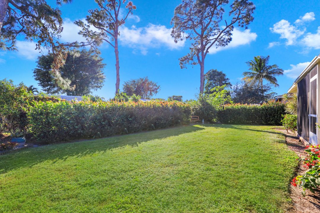 5013 Catalina Ct, Naples, FL 34112