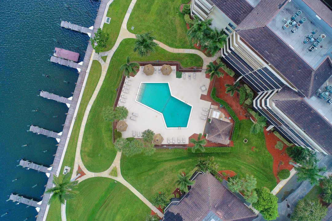 591 Seaview Ct #210, Marco Island, FL 34145