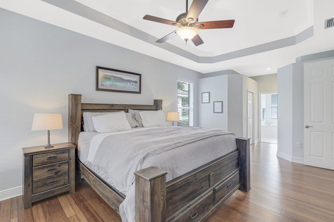 10621 Sir Michaels Pl Dr, Bonita Springs, FL 34135