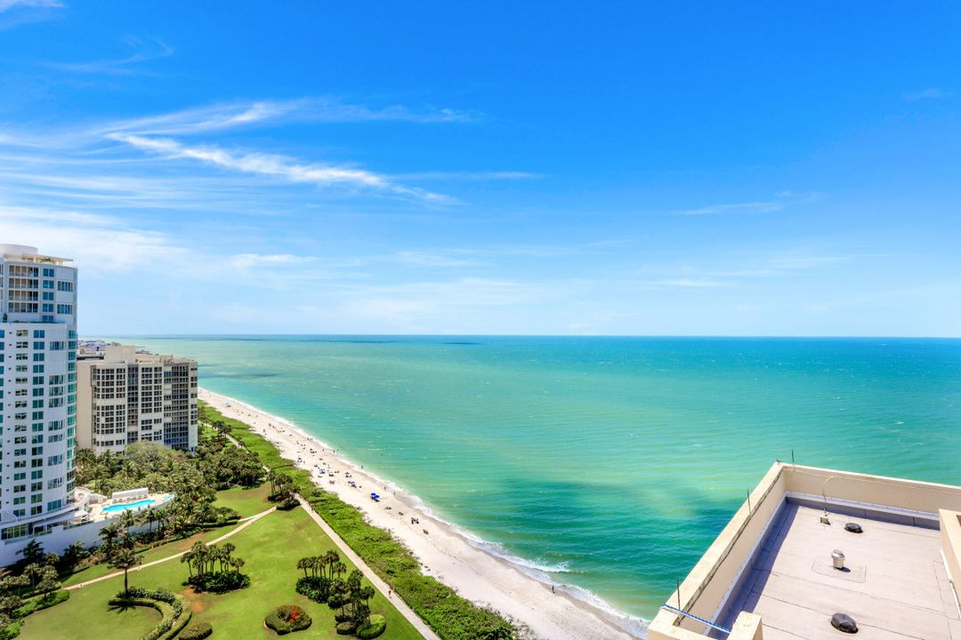 4301 Gulf Shore Blvd N #1700, Naples, FL 34103