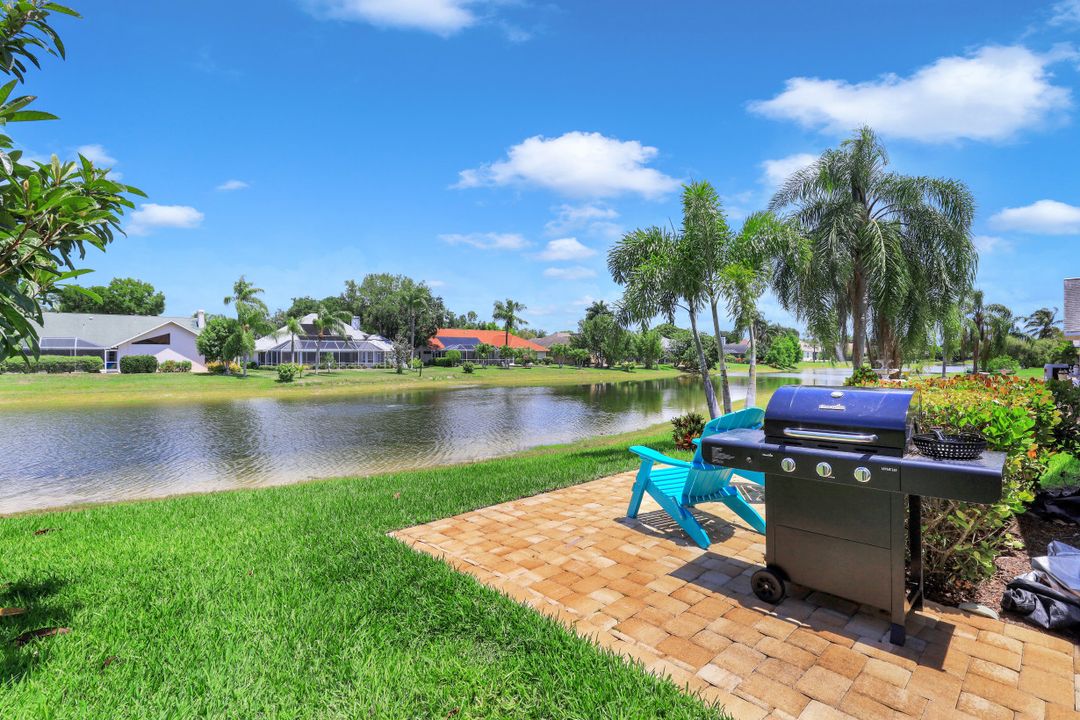 6830 Highland Pines Cir, Fort Myers, FL 33966