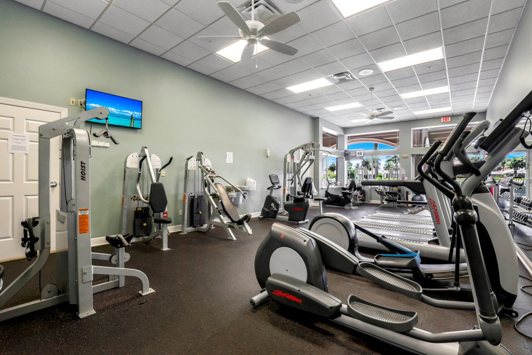 14559 Grapevine Dr, Naples, FL 34114