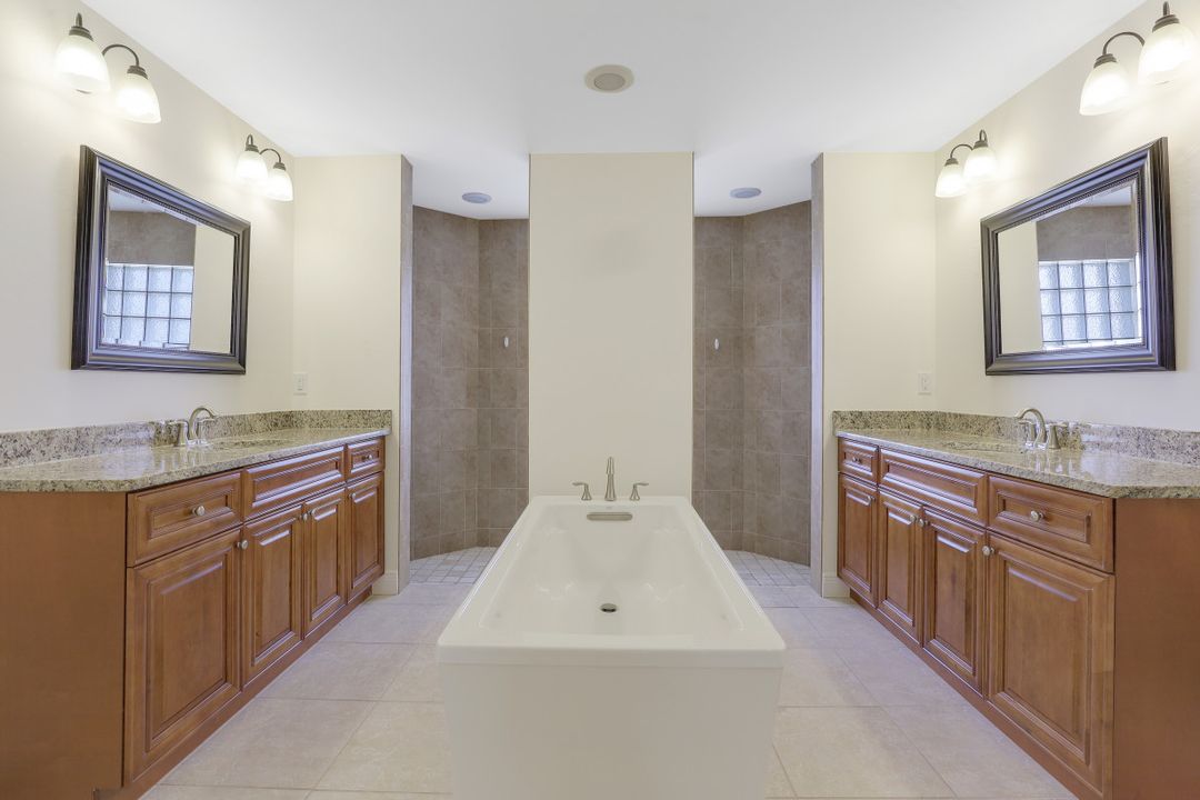 1723 SW 31st Ln, Cape Coral, FL 33914