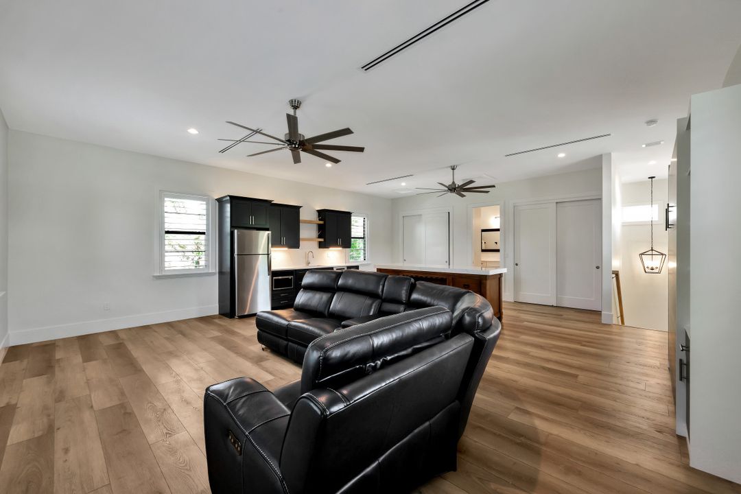 1385 Alcazar Ave, Fort Myers, FL 33901