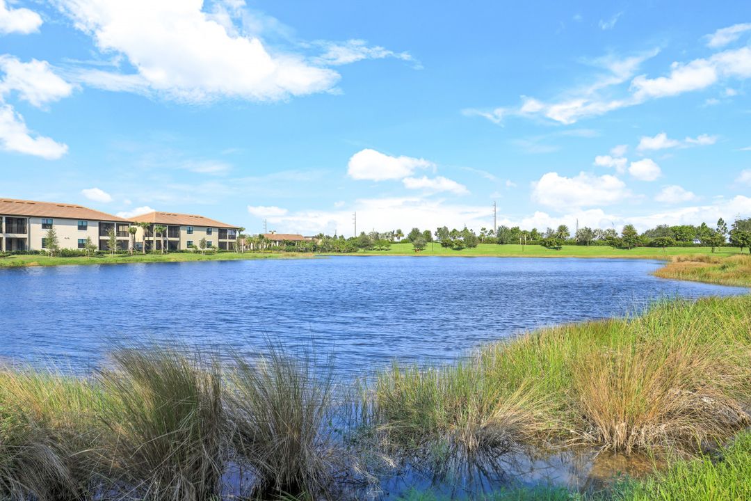 2363 Montserrat Ln #33 -202 , Naples, FL 34120