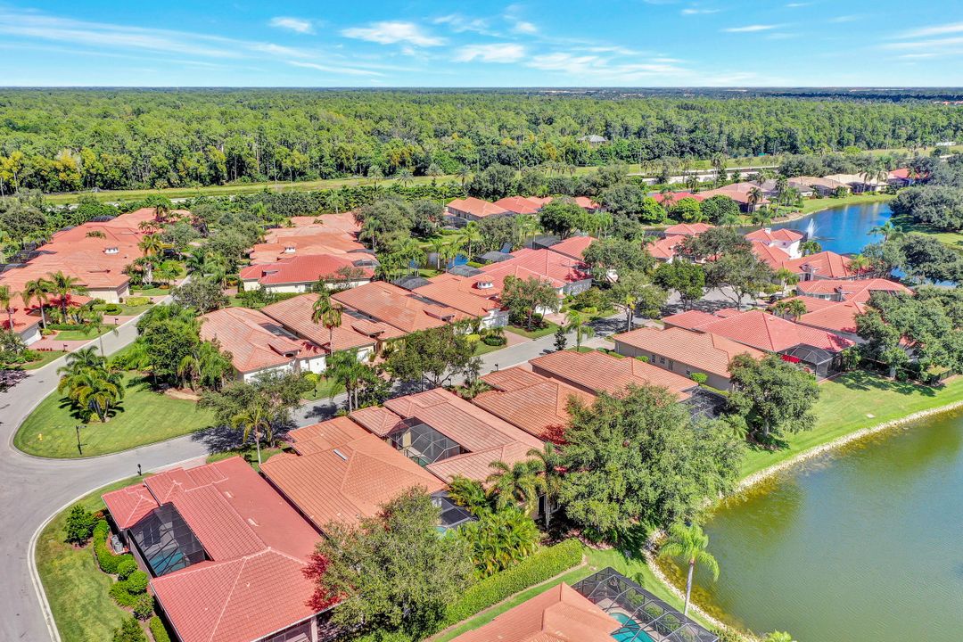112 April Sound Dr, Naples, FL 34119