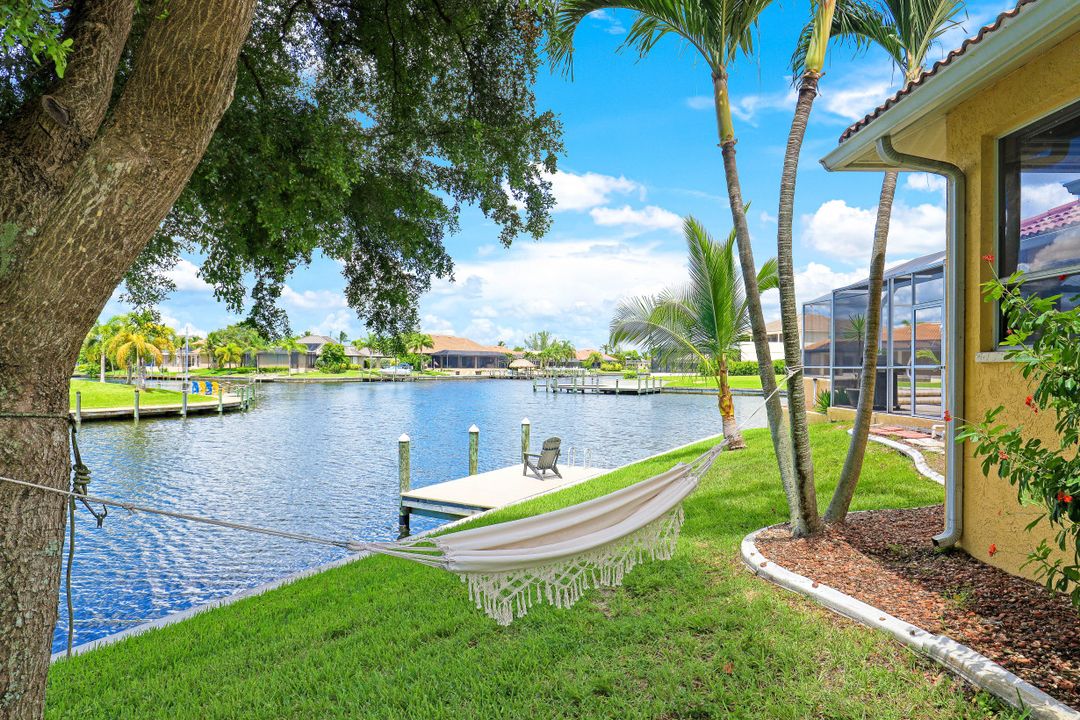 4102 SW 27th Ave, Cape Coral, FL 33914