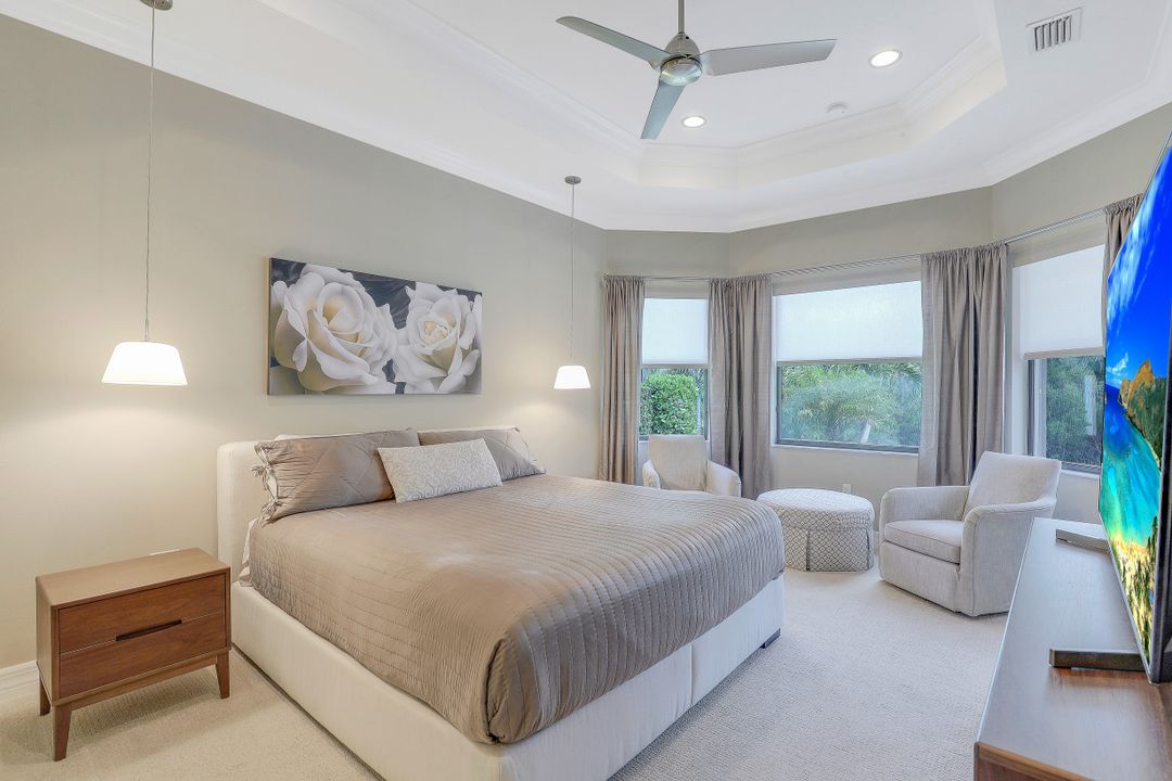 3367 Pacific Dr, Naples, FL 34119