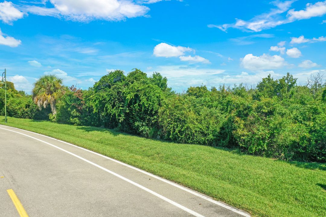 1059 Blue Hill Creek Dr, Marco Island, FL 34145