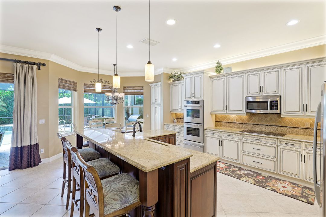 1857 Senegal Date Dr, Naples, FL 34119