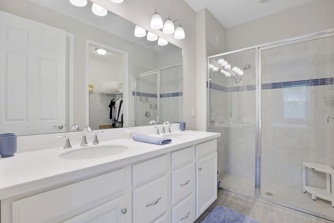 1077 Tranquil Brk Dr, Naples, FL 34114