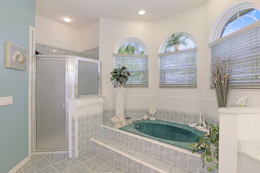 2108 SW 40th Terrace, Cape Coral, FL 33914