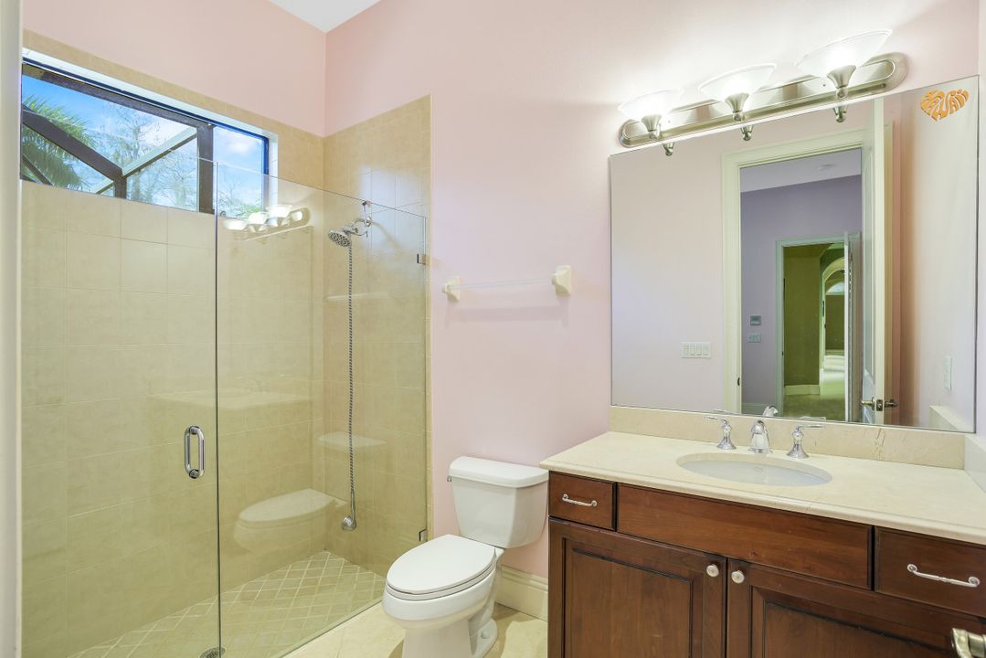 3645 7th Ave NW, Naples, FL 34120