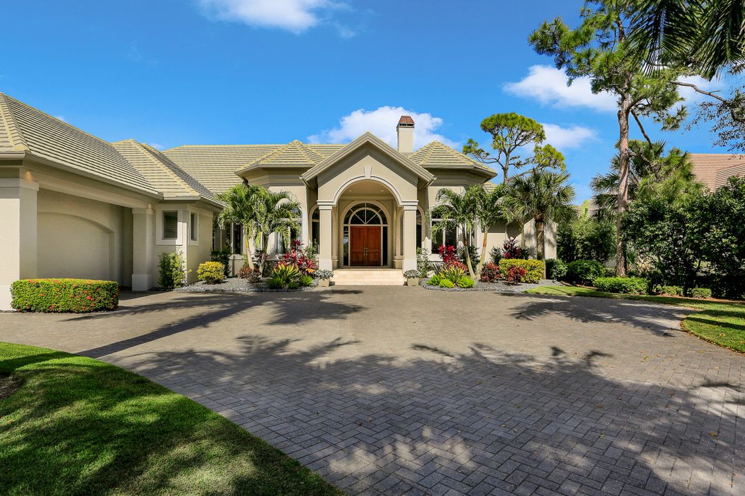 26049 Fawnwood Ct, Bonita Springs, FL 34134
