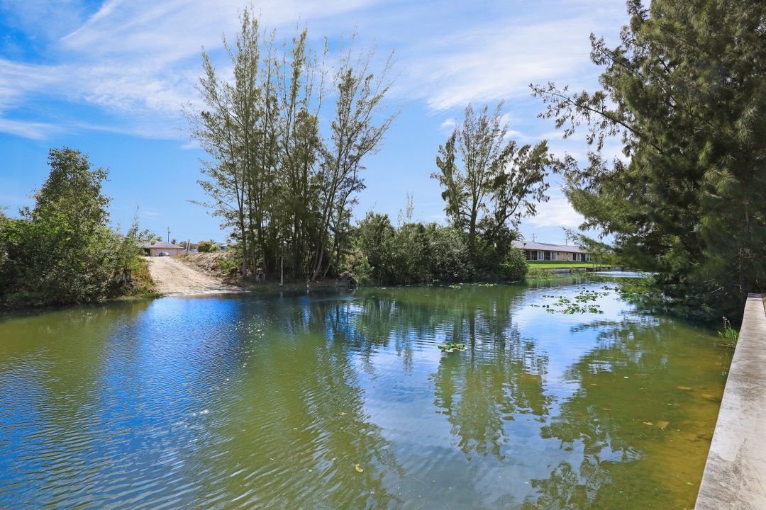 846 SW 31st Terrace, Cape Coral, FL 33914