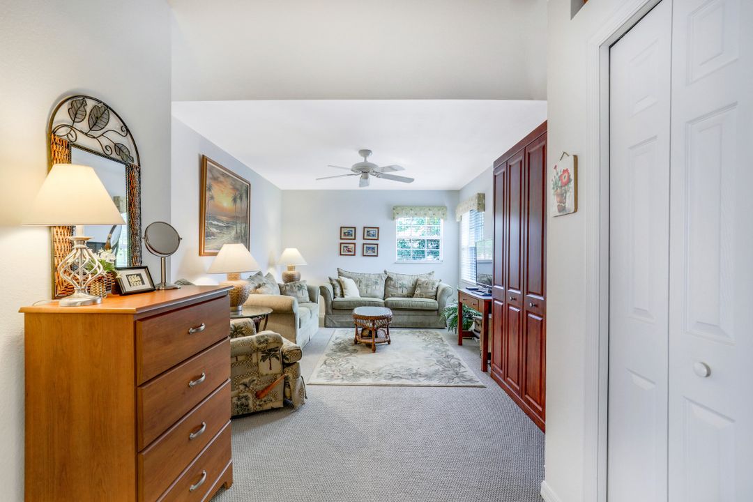 5610 Sherborn Dr #202, Naples, FL 34110