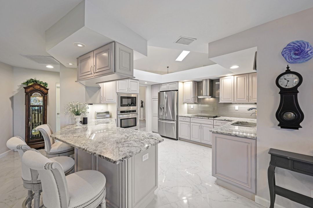 2012 Imperial Golf Course Blvd, Naples, FL 34110