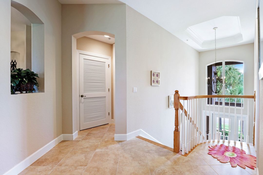 9208 Quartz Ln #4-202, Naples, FL 34120