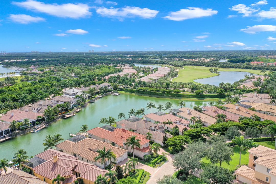 10610 Via Milano Dr, Miromar Lakes, FL 33913