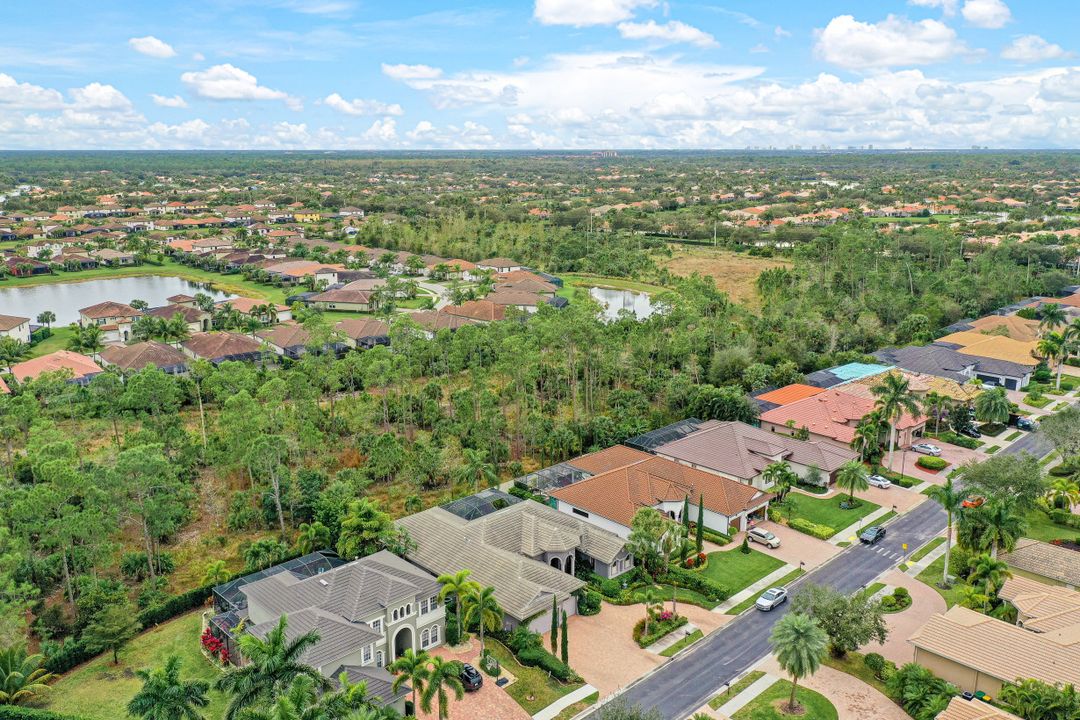 14690 Beaufort Cir, Naples, FL 34119