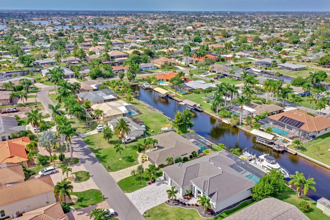 135 SW 50th St, Cape Coral, FL 33914