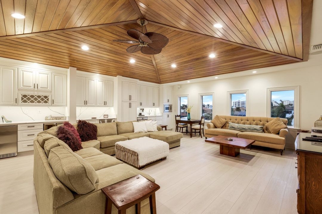 403 Seabee Ave, Naples, FL 34108