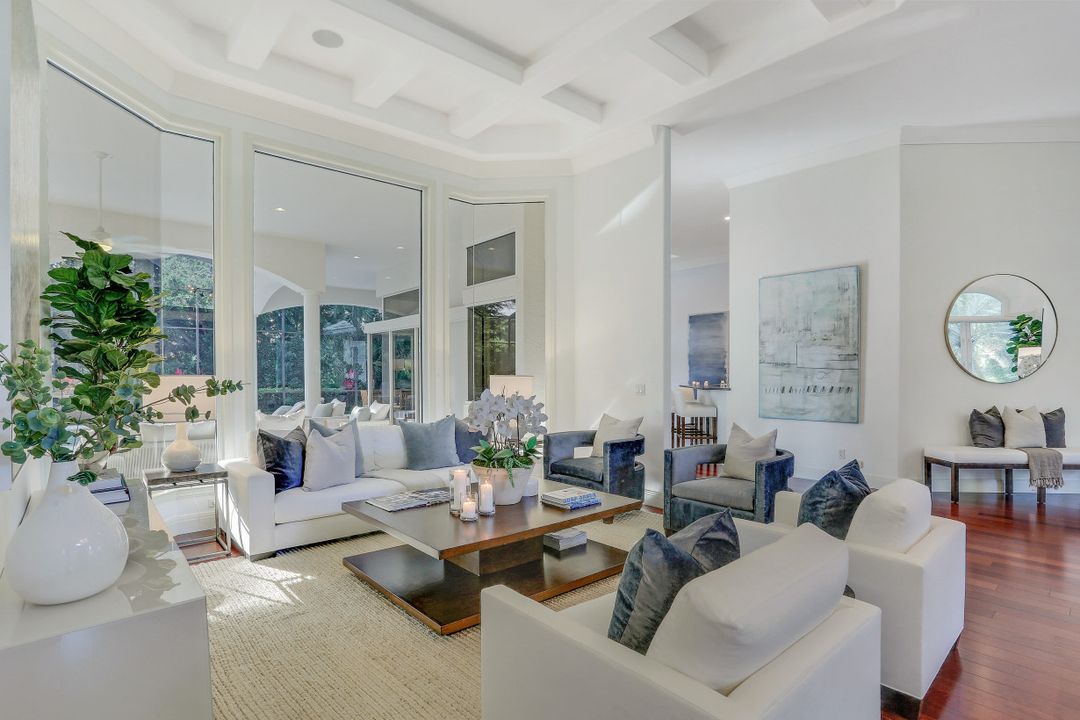 2736 Buckthorn Way, Naples, FL 34105