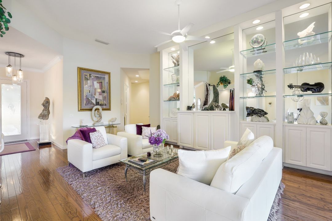 5104 Inagua Way, Naples, FL 34119