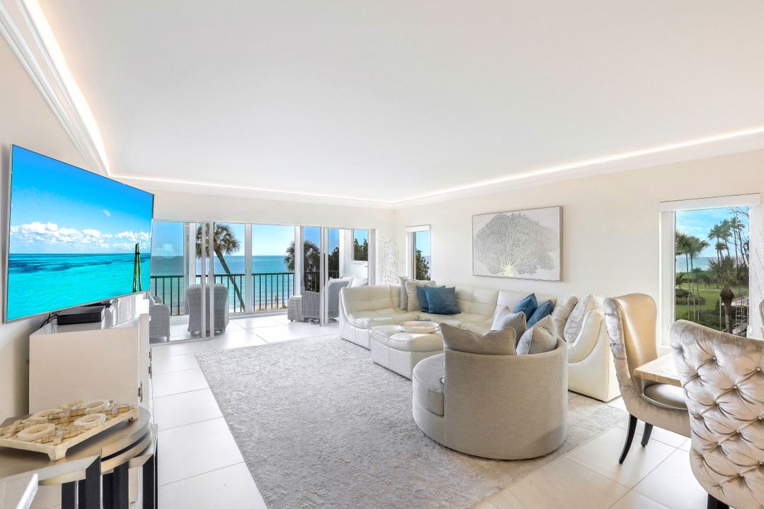 2885 Gulf Shore Blvd N #201, Naples, FL 34103