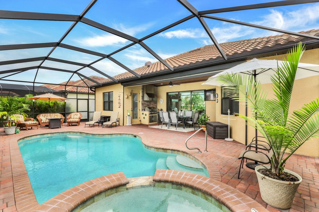 28020 Kerry Ct, Bonita Springs, FL 34135