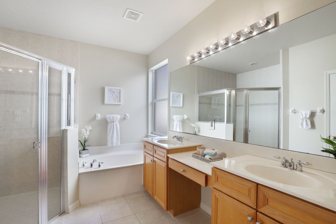 8346 Sumner Ave, Fort Myers, FL 33908